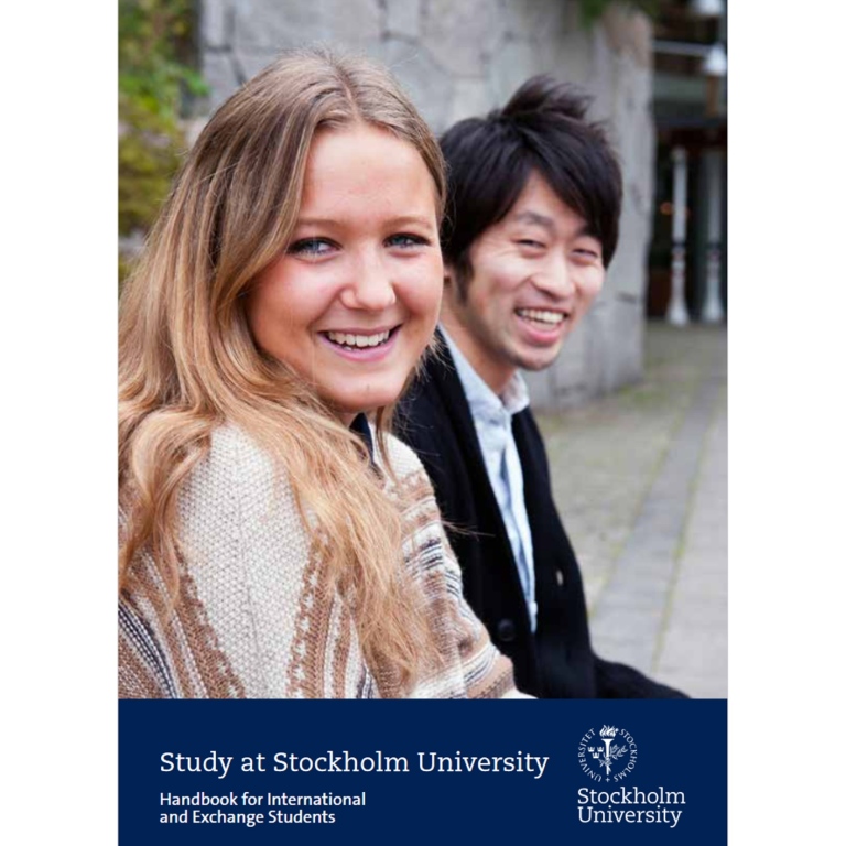 two student smilling at the camera (Cover of handbook for international/exchange students)