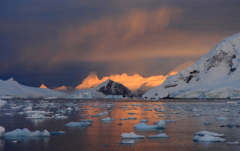 Antarctica. Photo: Mostphotos