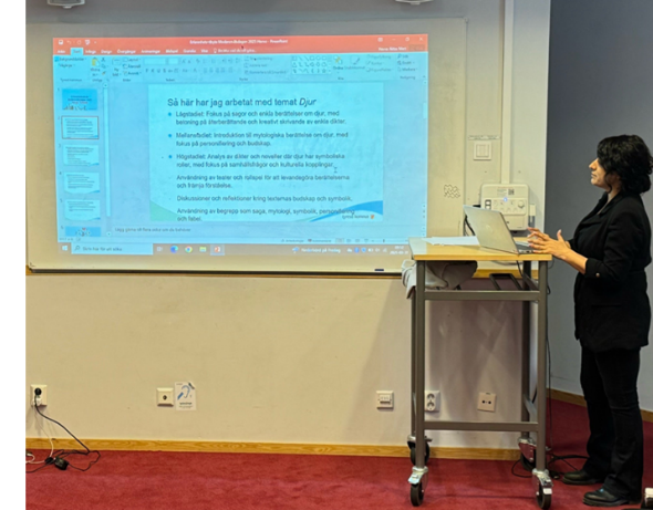 Havva undervisar i skolan