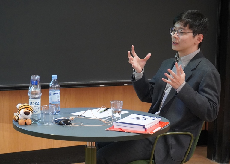 Qinglin Ouyang defends his dissertation Essays on Household Risk-Taking