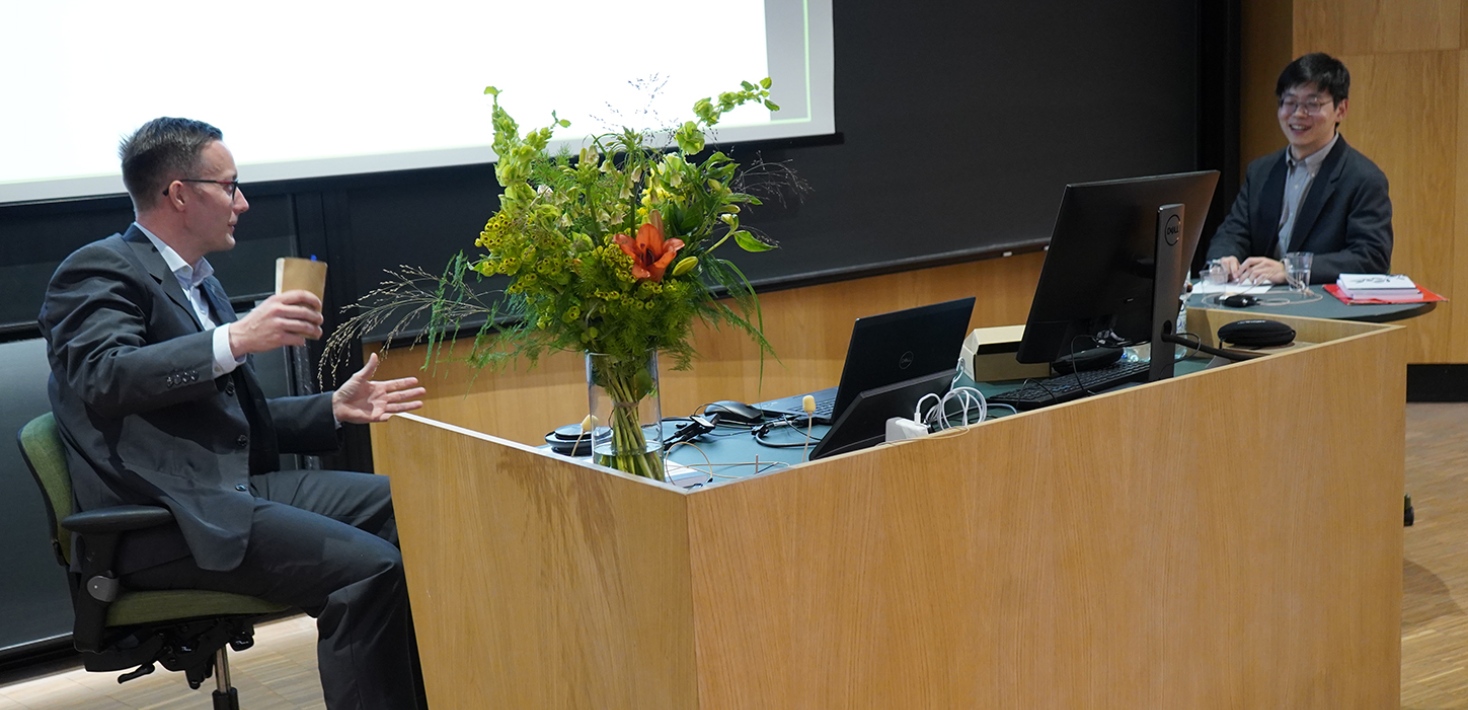 Discussion between the opponent Associate Professor Elias Rantapuska and Qinglin Ouyang