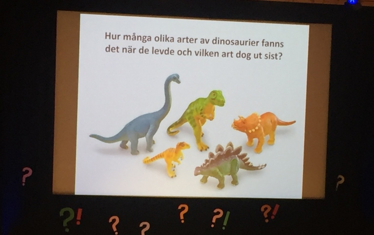 toy dinosaurs