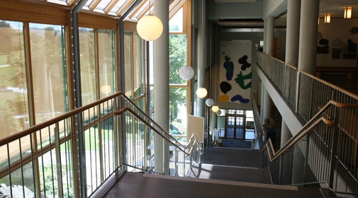 U-huset, trappa