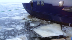 Sjösättning av R/V Electra.