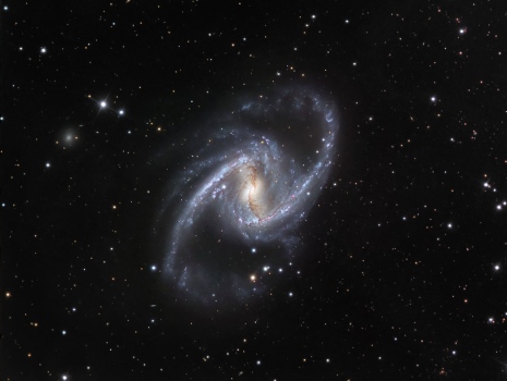 The grand barred spiral galaxy NGC 1365 (located 59 million light years away in the constellation Fornax) has long been an interest of Per Olof Lindblad. This picture was taken with the Danish 1.5 m telescope at La Silla, Chile. Photo: ESO/IDA/Gendler/Ovaldsen/Thöne/Feron.
