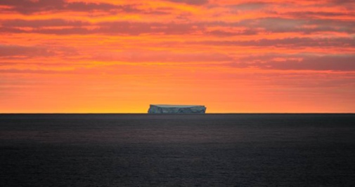 Tabular iceberg Tabular iceberg