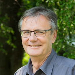 Roger Andersson. Professor em. i nordiska språk. Foto: Ingmarie Andersson