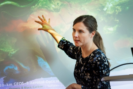 Ilona Riipinen berättade om ny forskning om hur partiklar påverkar klimatet.