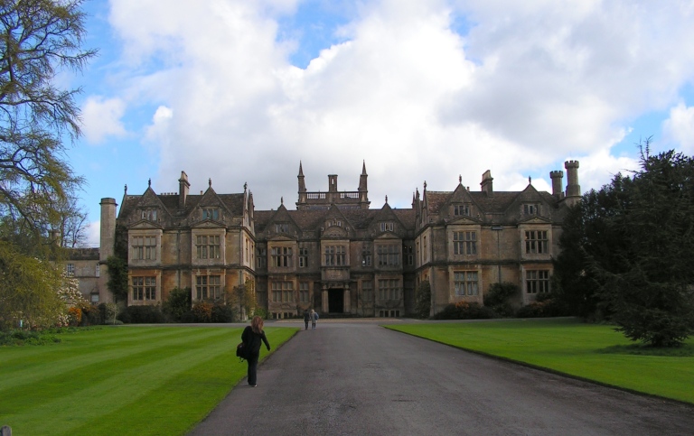 Corsham court - Masterstudenternas campus vid Bath Spa University. Slottet stod färdigt 1582.