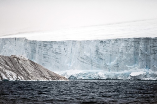 Arctic landscape, arctic tundra and ice of the Arctic Ocean. Photo: Avstraliavasin/Mostphotos