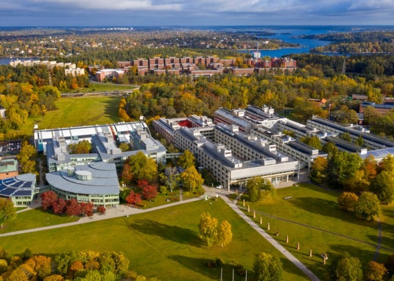 Campus Frescati och Stockholm sett från luften.