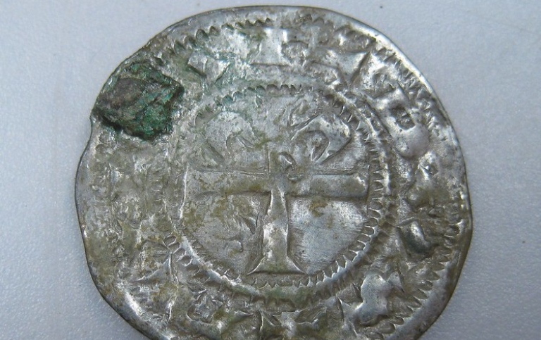 The coin from Normandy. Photo: Acta Konseveringscentrum