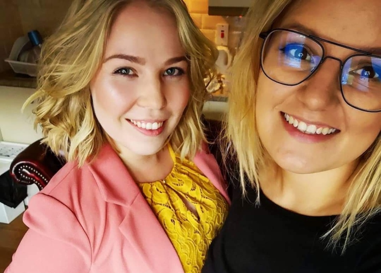 Studenterna Elin Tegström och Mikaela Winsnes från Grundlärarprogrammet - fritidshem.
