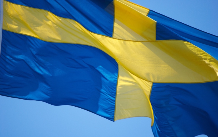 Svenska flaggan. Det är tradition att flagga på institutionen vid disputationer.