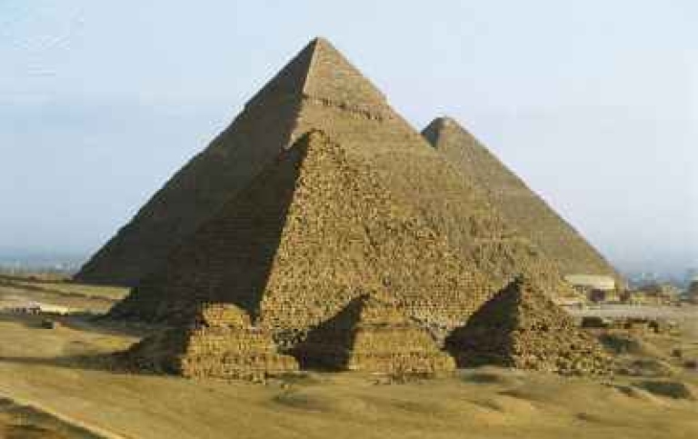 De tre stora pyramiderna i Giza.