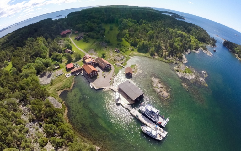 Drone photage of the Askö laboratory and its research vessels