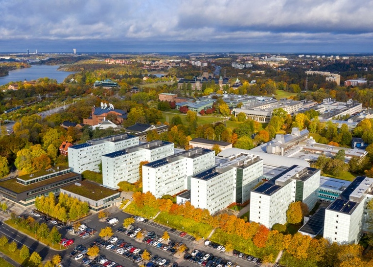Campus Frescati, Studenthuset, SÖdra huset ur fågelperspektiv från sydost. Foto: Sören Andersson