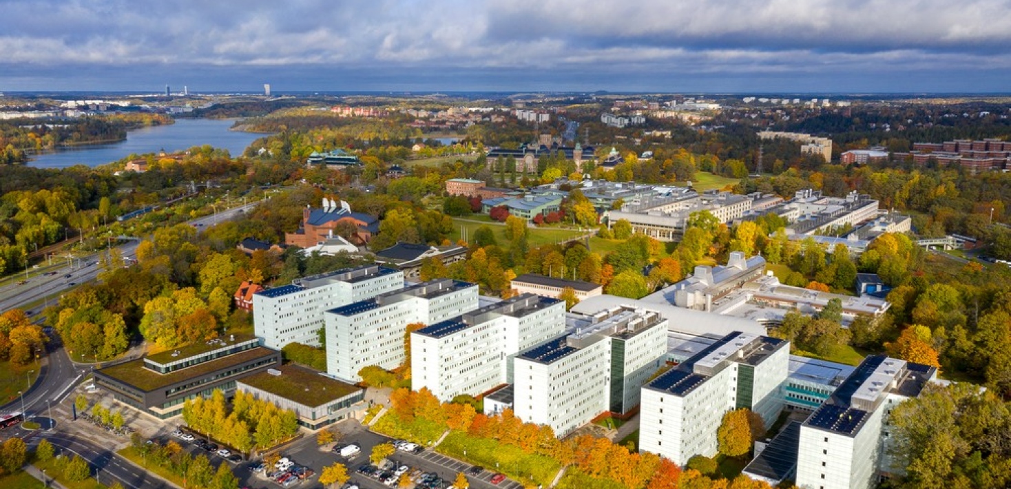 Campus Frescati, Studenthuset, SÖdra huset ur fågelperspektiv från sydost. Foto: Sören Andersson