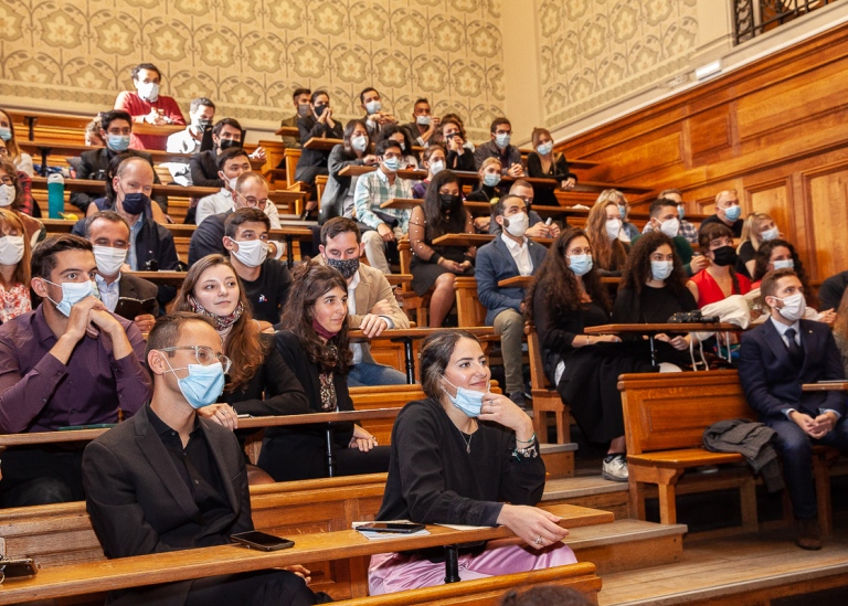LaGlobe students at the ceremony in at the Amphithéâtre Durkheim Université Sorbonne, in Paris