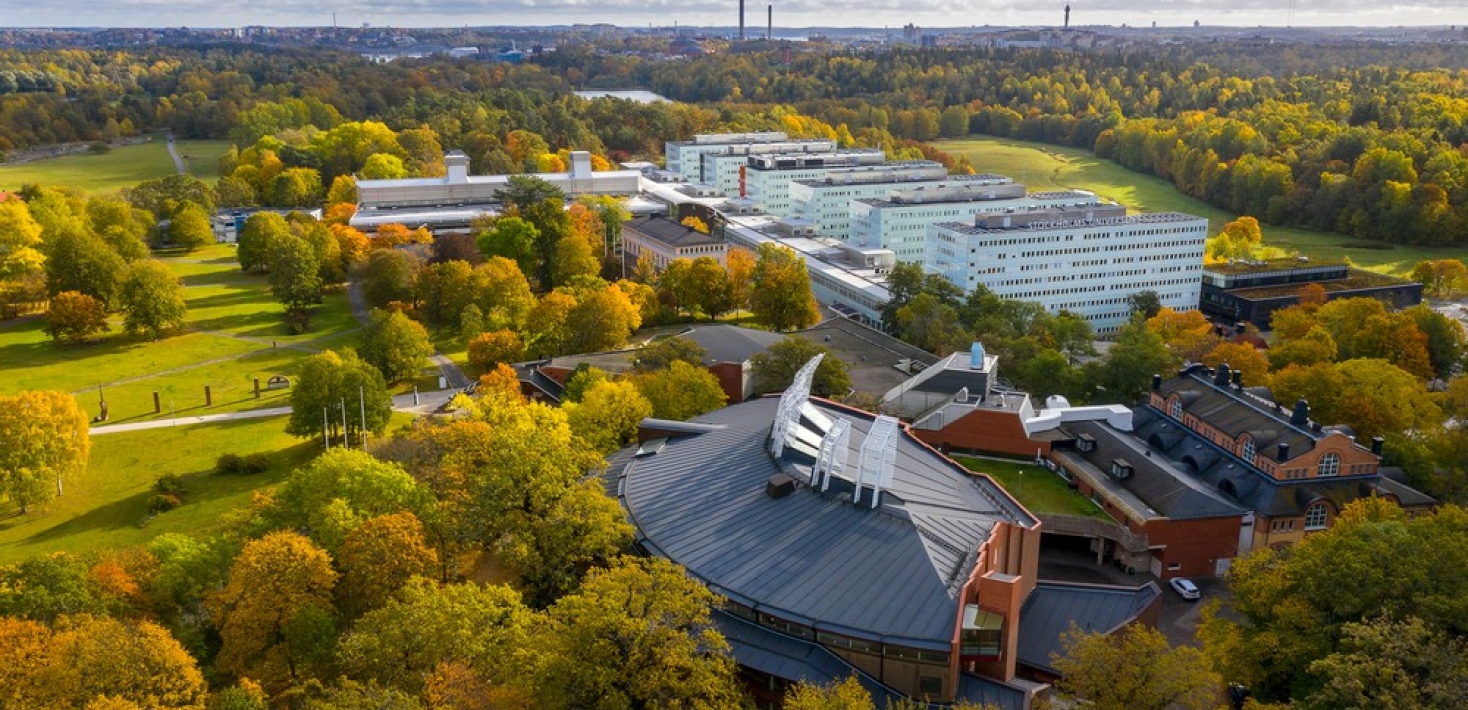 Campus Frescati with greenary, Aula Magna and Södra huset, seen from above. Photo: Sören Andersson