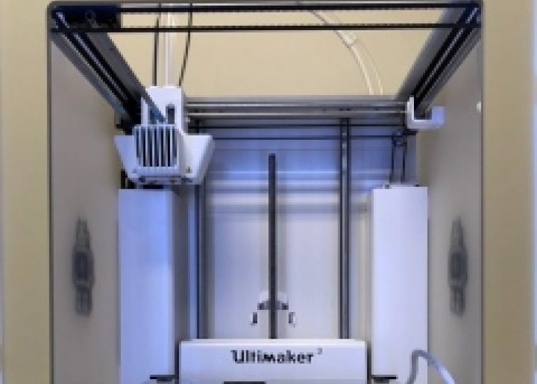 Ultimaker 3 3D printer