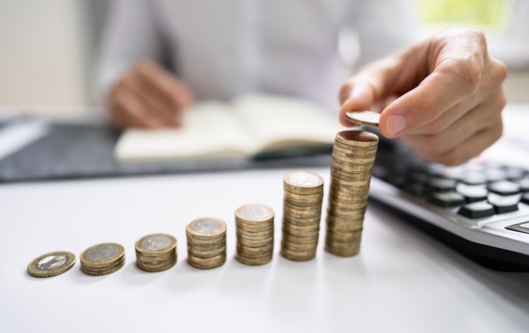 Coins trotted on piles