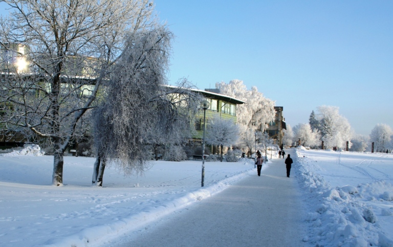 Vinter utanför Geovetenskapens hus. Fotograf Elisabeth Sturesson.