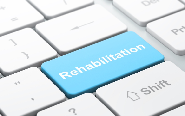 Genrebild: onlinerehabilitering av långtidssjuka covidpatienter. Foto: Maksim Kabakou/Mostphotos.