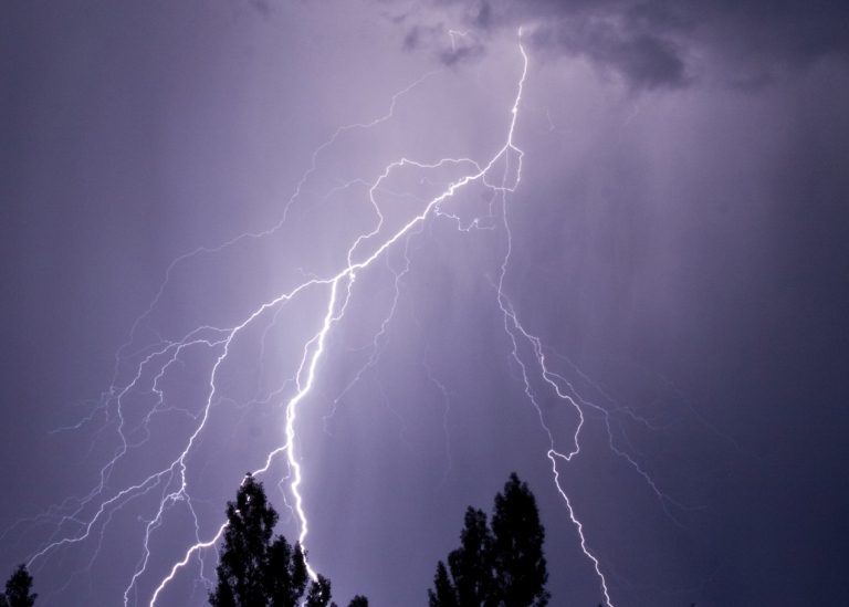Thunder and lightning. Photo: Göran Erlandsson