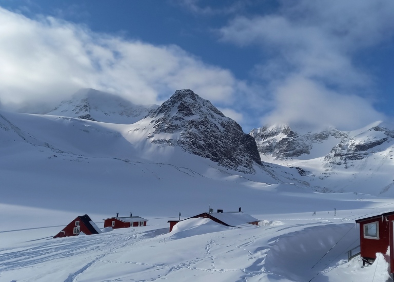 Tarfala Research Station April 2022. Photo Nina Kirchner.