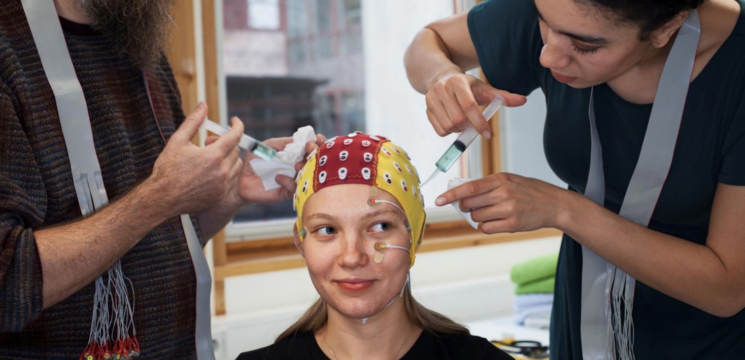 EEG experiment at SUBIC. Photo by Jens Olof Lasthein