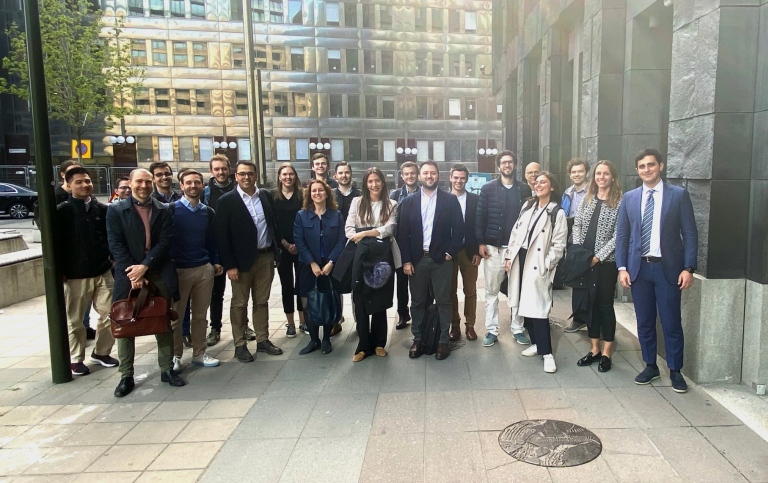 Participants of the workshop lined up outside Sveriges Riksbank.