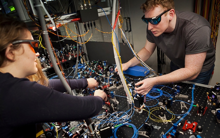 Research in the Laboratory of Quantum Engineering with Trapped Ions, Physics. Photo: Jens Olof Lasth