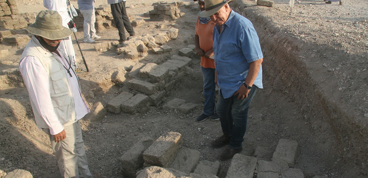 Dr. Zahi Hawass, The Golden city