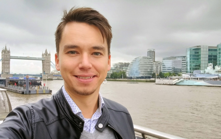 Anders Pettersson vid Temsen i London.