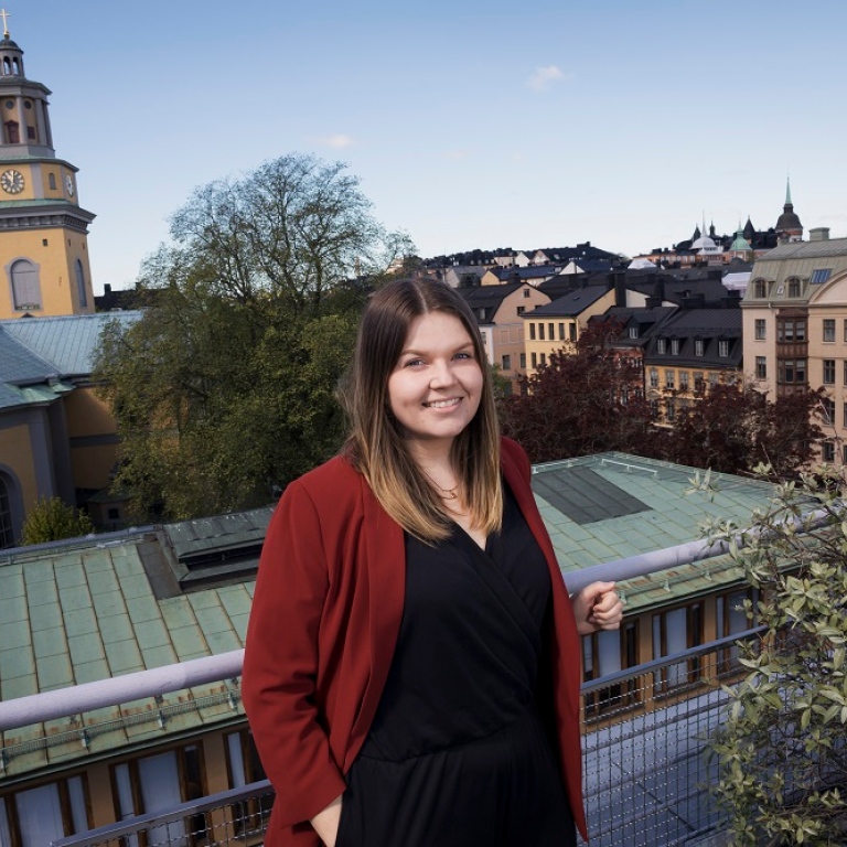 Rebecca Larsson i Stockholms innerstad.