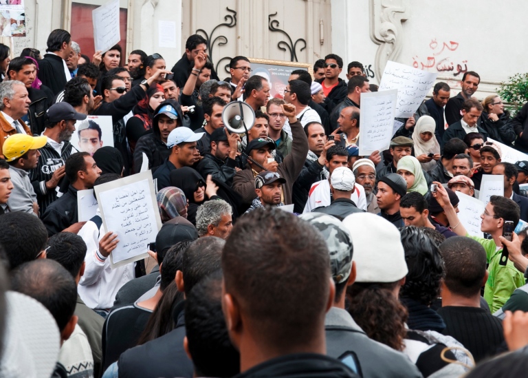 Protester i Tunisien under Jasminrevolutionen 2010-2011