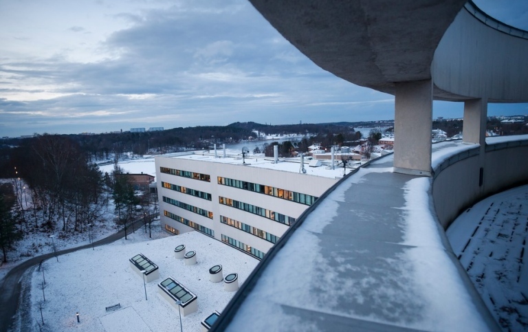 På AlbaNova finns Fysikum, Institutionen för astronomi, Oskar Klein-centret, Nordita. Foto: Jens Olo