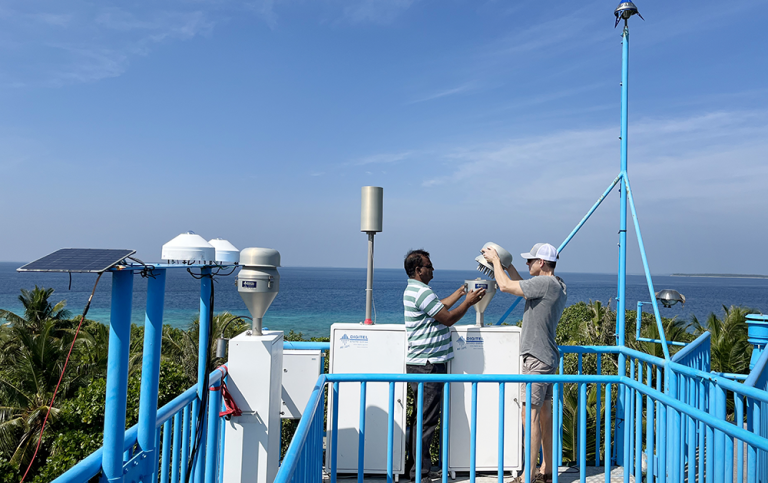 Krishnakant Budhavant and Prof Örjan Gustafsson at the station in the Maldives