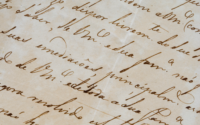 Närbild av gammalt handskrivet brev