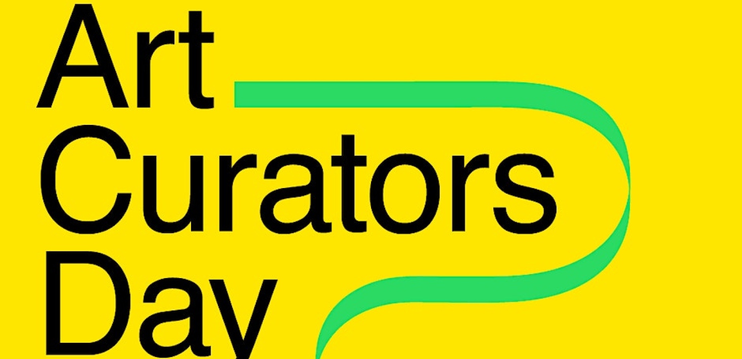 Svart text på gul bakgrund: Art Curators Day