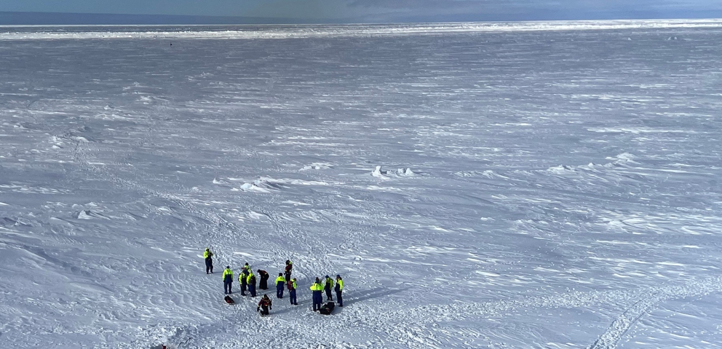 Researchers on the ice