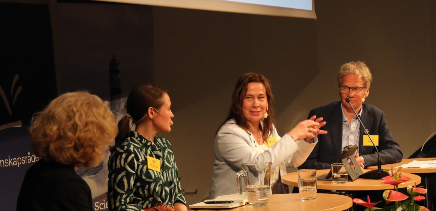 Marie-Louise Hänel Sandström speaking during panel discussion. Open Science conference 2023