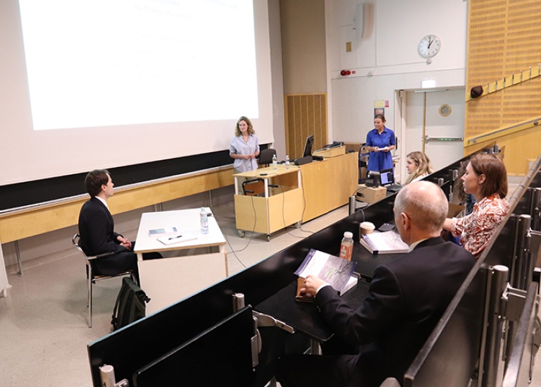 IIES Professor Ingvild Almås welcoming everyone to the defense