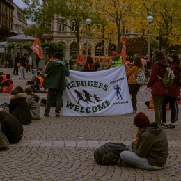 En demonstration för migranter