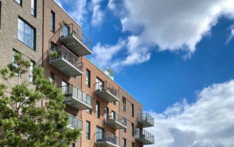 An apartment building