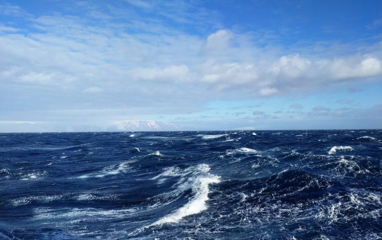 Ocean with Antarctica in background. Photo: Peter Kuma/MISU/Stockholm University