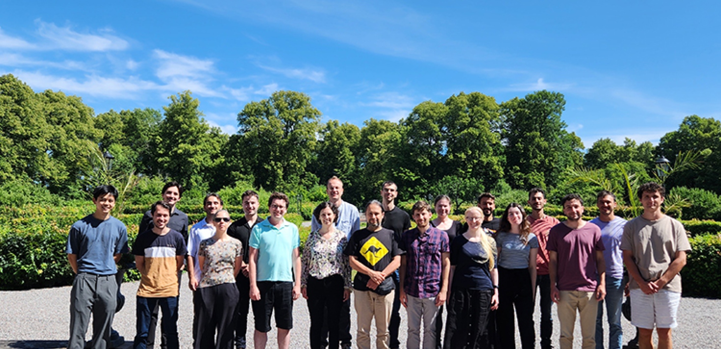 Group photo from the workshop about exploring simulations of gravity and quantum gravity