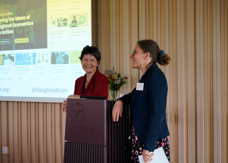 Kate Raworth och Lisen Schultz är två av föreläsarna på kursen