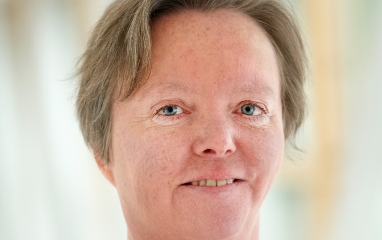 En porträttbild av professor Lena Mäler. 